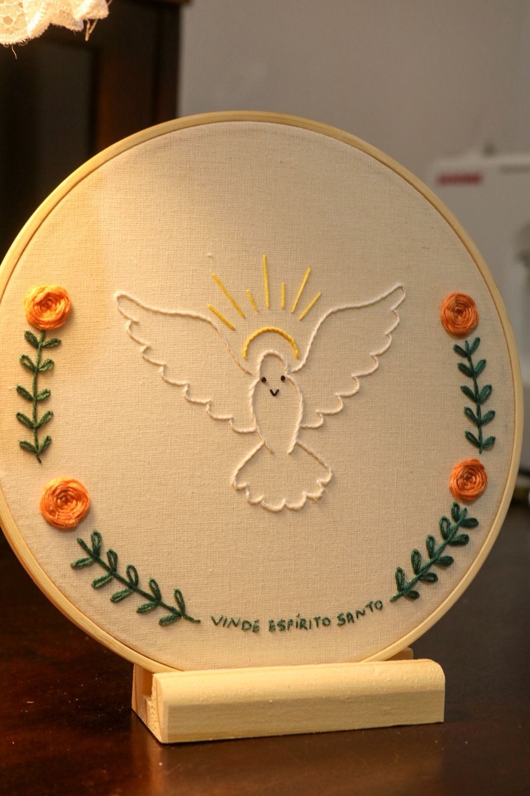 Bordado de aluna: Vinde Espírito Santo